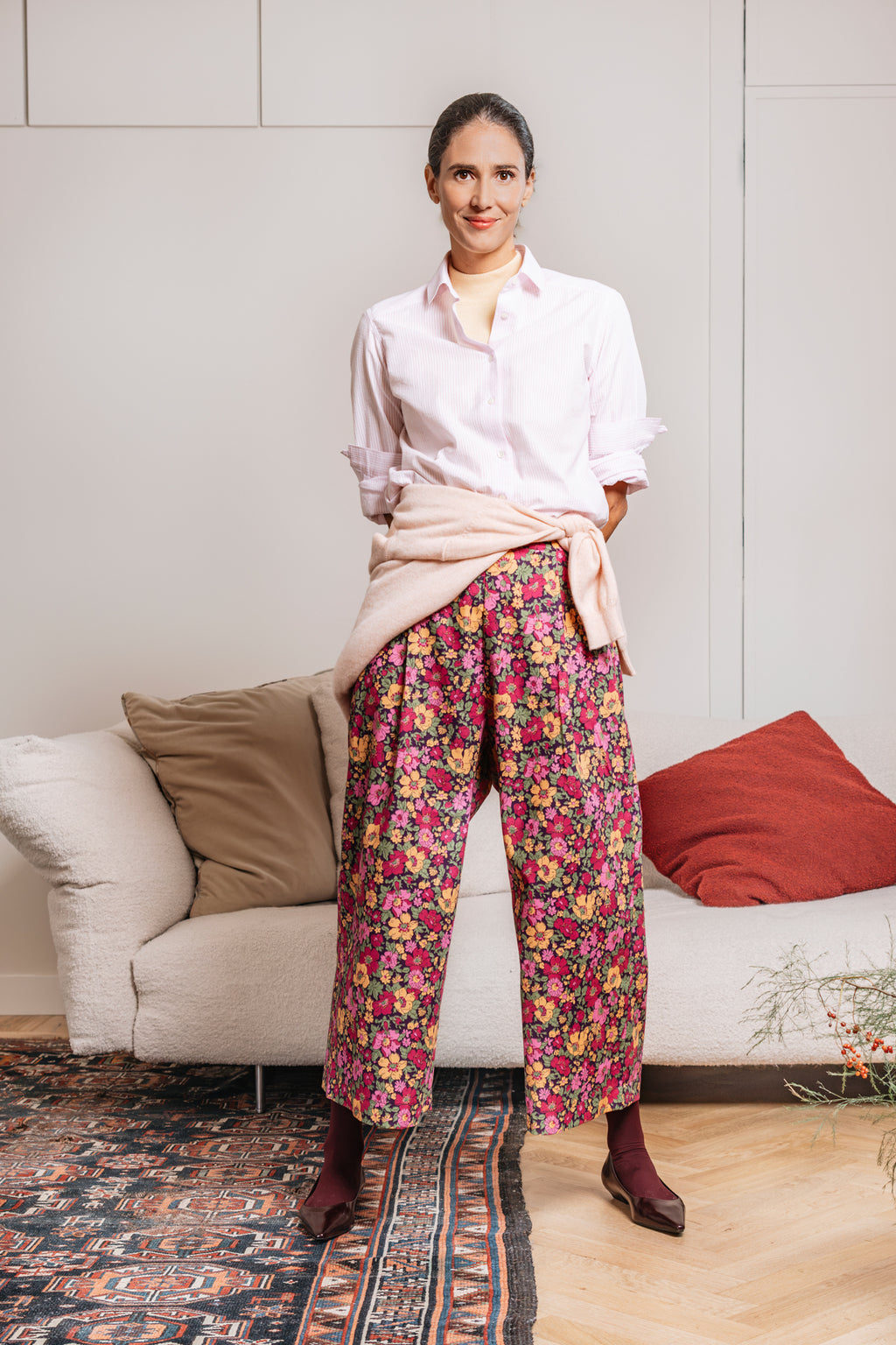 Pantalone donna PARISETTE Fiori d'Autunno in cotone, fantasia floreale multicolore e vita alta – Paglia Milano.